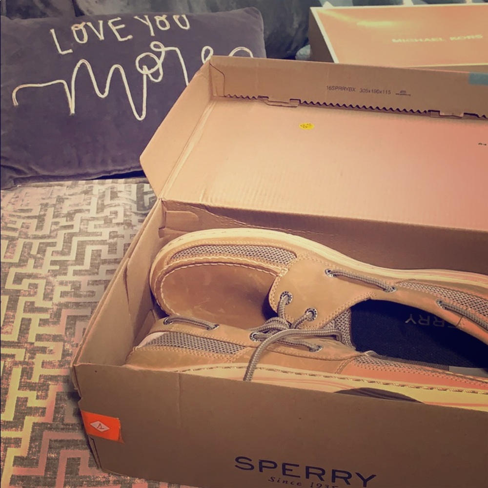 Memory foam Sperry shoes